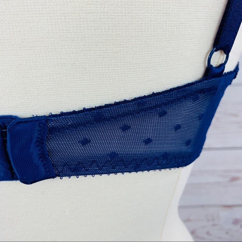 Victoria's Secret iridescent lace unlined demi - Picture 9 of 16